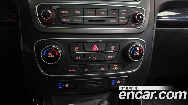 Kia Sorento R Diesel 2.0 2WD TLX Special 2013 — фото 31