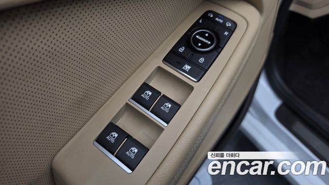Genesis G80 3.3 GDI Luxury 2019 — фото 28