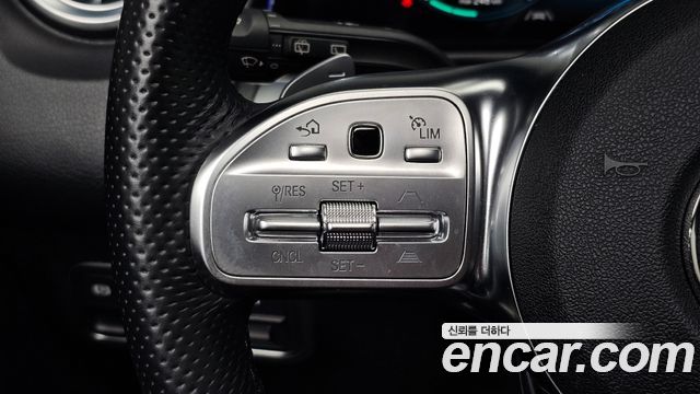 Mercedes-Benz EQB (X243) EQB300 4MATIC AMG Line 2023 — фото 14