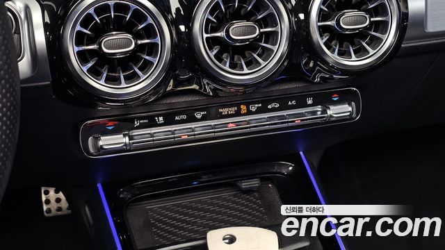 Mercedes-Benz EQB (X243) EQB300 4MATIC AMG Line 2023 — фото 27