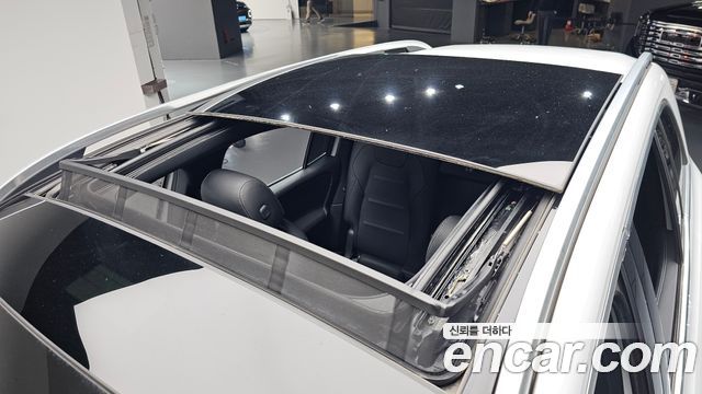 Mercedes-Benz EQB (X243) EQB300 4MATIC AMG Line 2023 — фото 32