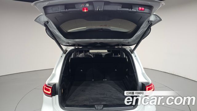 Mercedes-Benz EQB (X243) EQB300 4MATIC AMG Line 2023 — фото 33