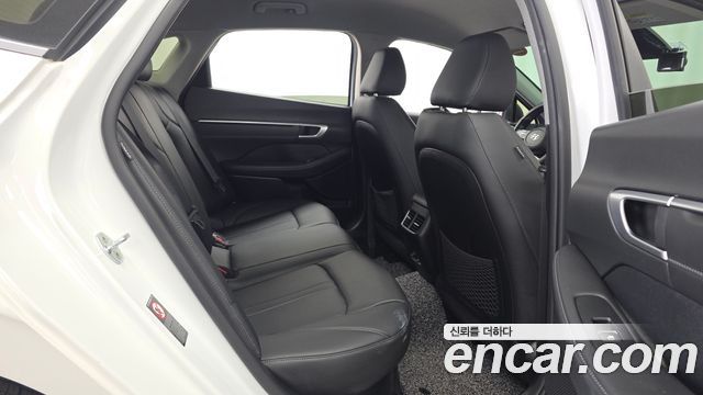 Hyundai Sonata Hybrid (DN8) Premium Plus 2022 — фото 12