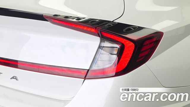 Hyundai Sonata Hybrid (DN8) Premium Plus 2022 — фото 23