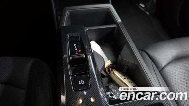 KG Mobility (SsangYong) Musso EV (O100) Black Edge AWD 2026 — фото 9