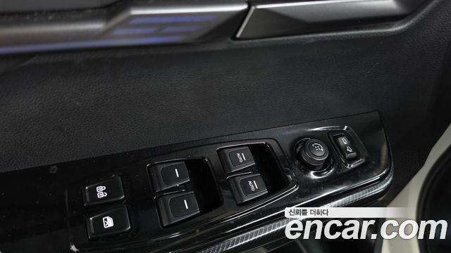 KG Mobility (SsangYong) Musso EV (O100) Black Edge AWD 2026 — фото 27