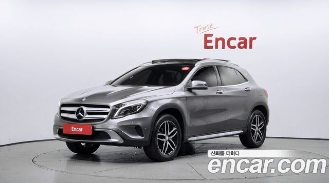 Mercedes-Benz GLA-Class (X156) GLA200d 4MATIC Activity Edition