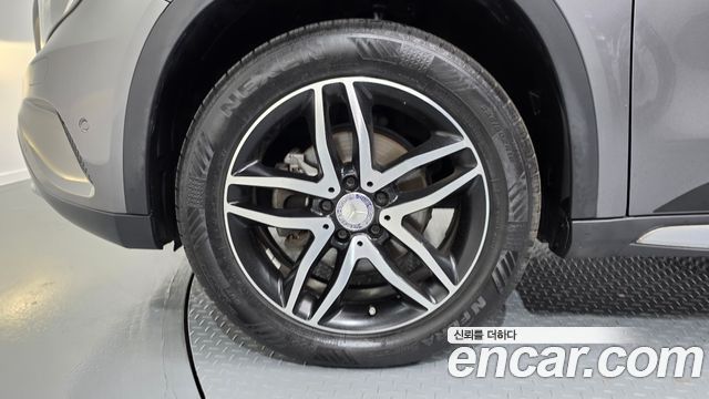 Mercedes-Benz GLA-Class (X156) GLA200d 4MATIC Activity Edition 2017 — фото 5