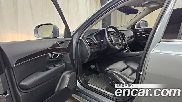 Volvo XC90 (II) D5 Momentum 2018 — фото 10