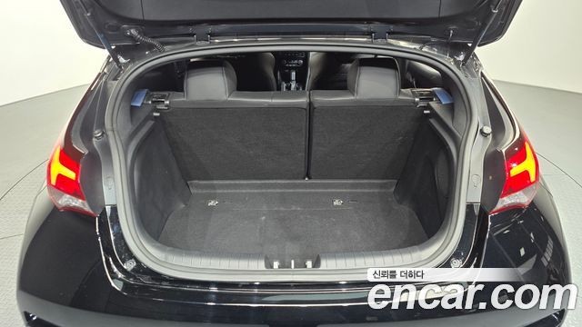 Hyundai Veloster (JS) 2.0 N 2022 — фото 17
