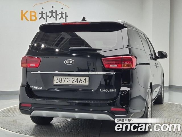Kia Carnival 7-Seater Limousine President 2020 — фото 3