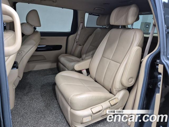 Kia Carnival 7-Seater Limousine President 2020 — фото 16