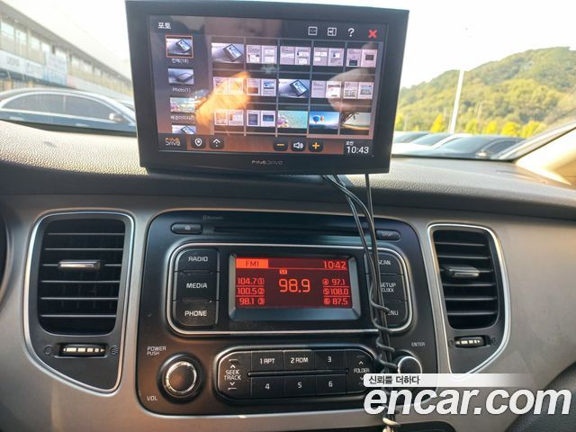 Kia Carens 2.0 LPi Prestige 2014 — фото 4