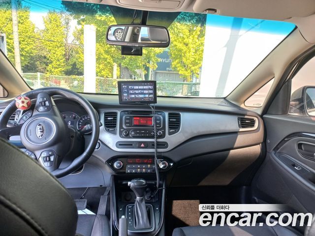 Kia Carens 2.0 LPi Prestige 2014 — фото 24