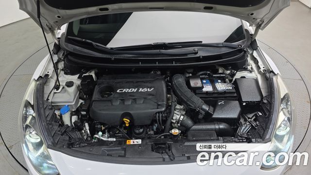 Hyundai i30 (New) Diesel 1.6 VGT PYL 2015 — фото 6