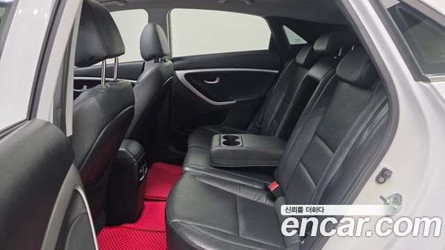 Hyundai i30 (New) Diesel 1.6 VGT PYL 2015 — фото 12