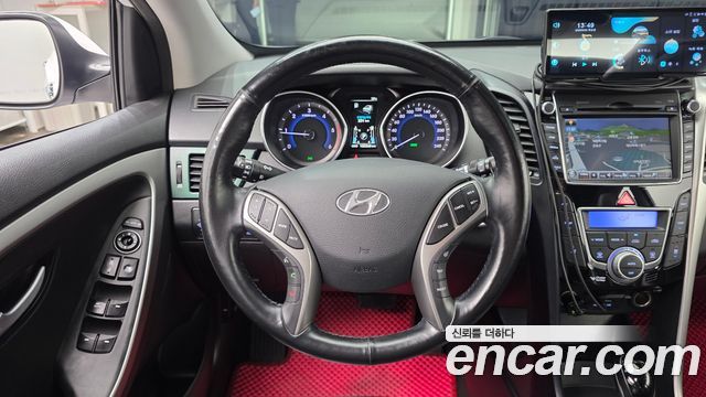 Hyundai i30 (New) Diesel 1.6 VGT PYL 2015 — фото 13