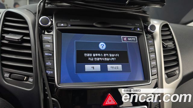 Hyundai i30 (New) Diesel 1.6 VGT PYL 2015 — фото 16