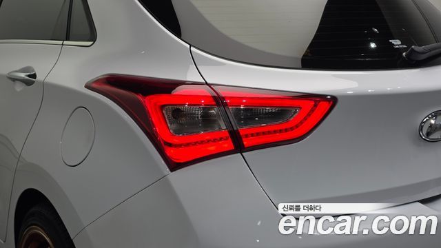 Hyundai i30 (New) Diesel 1.6 VGT PYL 2015 — фото 23