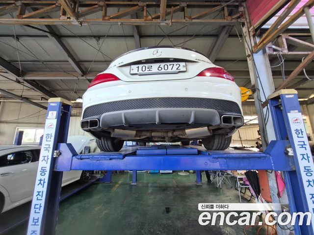 Mercedes-Benz CLA-Class (C117) CLA45 AMG 4MATIC 2015 — фото 2