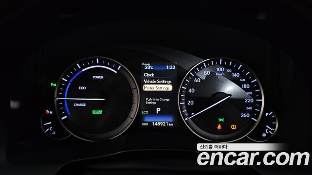 Lexus ES300h Supreme XV60 2017 — фото 8