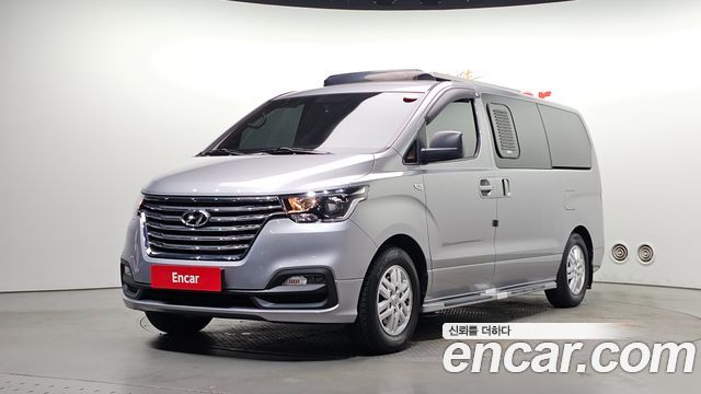 Hyundai Grand Starex Camping car