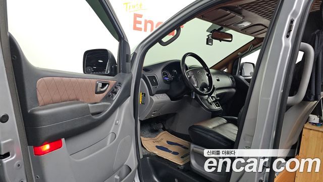 Hyundai Grand Starex Camping car 2020 — фото 10