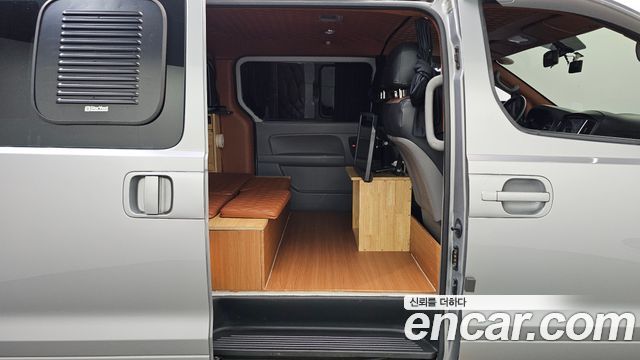 Hyundai Grand Starex Camping car 2020 — фото 11