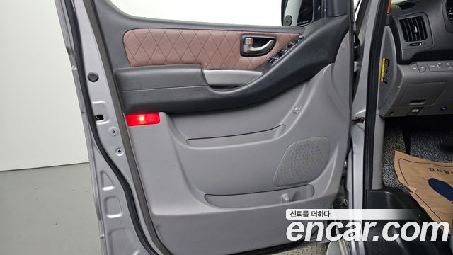 Hyundai Grand Starex Camping car 2020 — фото 24