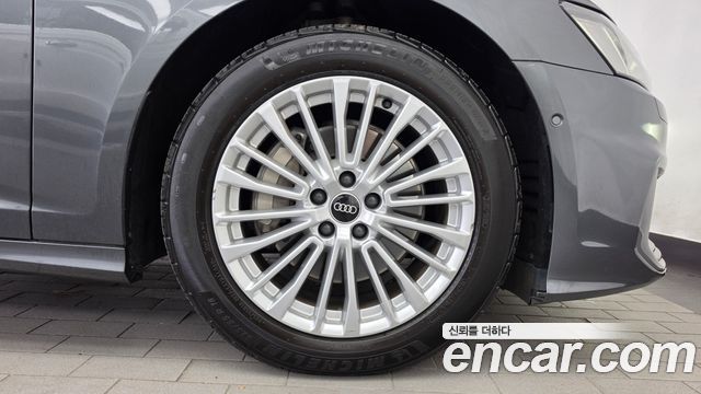Audi A6 (C8) 45 TFSI Quattro Premium 2021 — фото 21