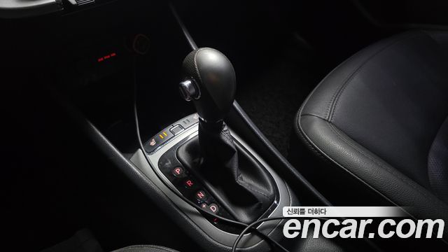 Kia Pride 1.4 MPI Hatchback Deluxe 2013 — фото 9