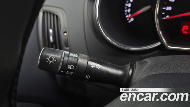Kia Pride 1.4 MPI Hatchback Deluxe 2013 — фото 17