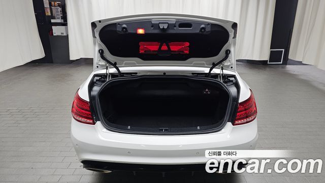 Mercedes-Benz E-Class (W212) E400 Cabriolet 2016 — фото 20