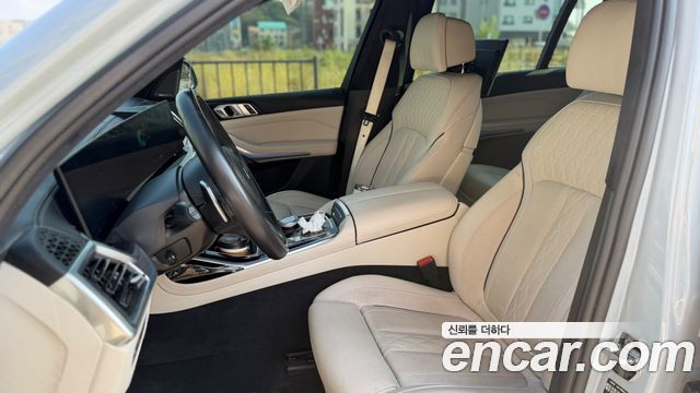 BMW X7 (G07) xDrive 40i M Sport 6STR 2024 — фото 9