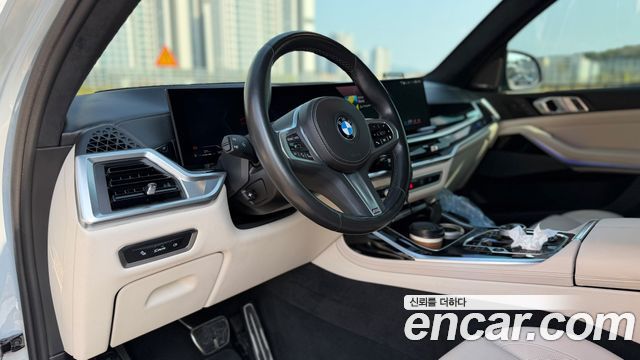 BMW X7 (G07) xDrive 40i M Sport 6STR 2024 — фото 11