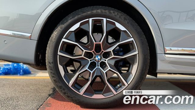 BMW X7 (G07) xDrive 40i M Sport 6STR 2024 — фото 16
