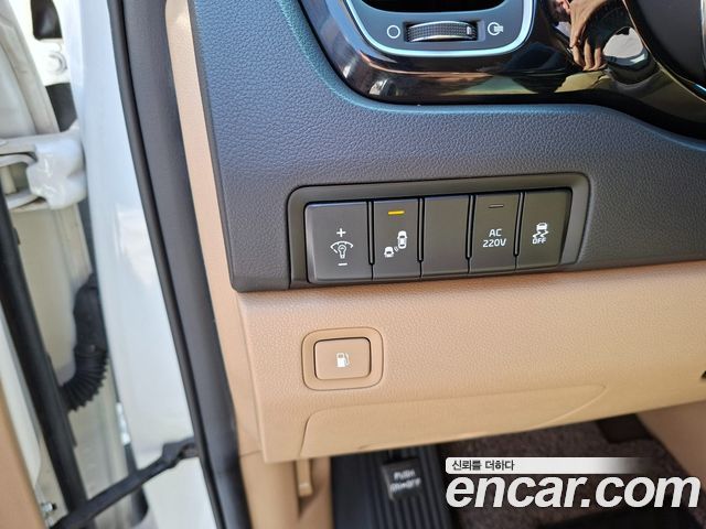 Kia Carnival 9-seater Prestige 2018 — фото 16