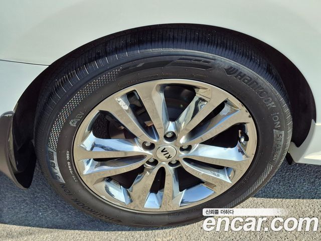 Kia Carnival 9-seater Prestige 2018 — фото 23