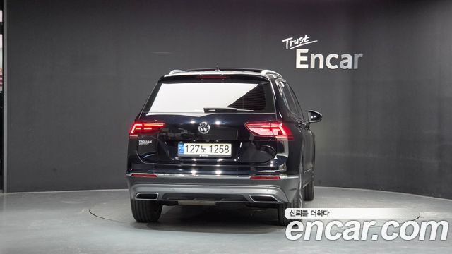 Volkswagen Tiguan Allspace 2.0 TDI Prestige 2020 — фото 4