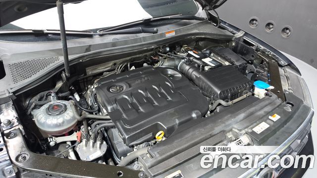 Volkswagen Tiguan Allspace 2.0 TDI Prestige 2020 — фото 6