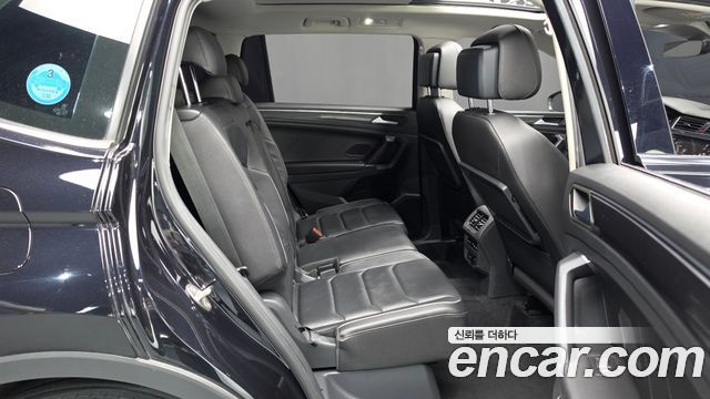 Volkswagen Tiguan Allspace 2.0 TDI Prestige 2020 — фото 11