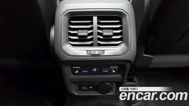 Volkswagen Tiguan Allspace 2.0 TDI Prestige 2020 — фото 18