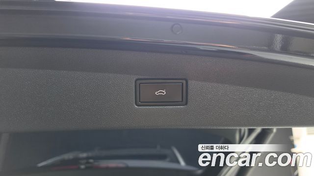 Volkswagen Tiguan Allspace 2.0 TDI Prestige 2020 — фото 31