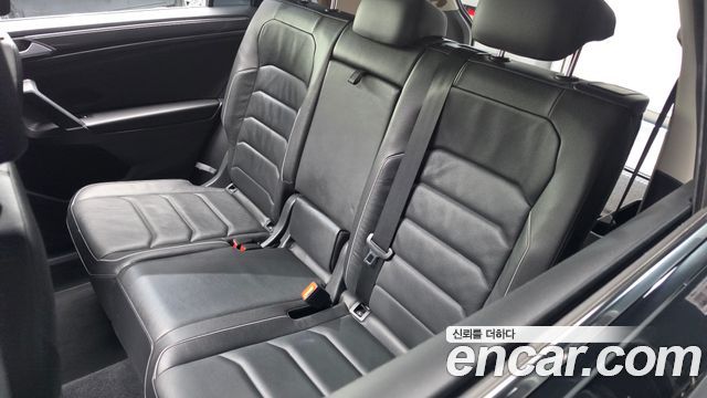 Volkswagen Tiguan Allspace 2.0 TDI Prestige 2020 — фото 34