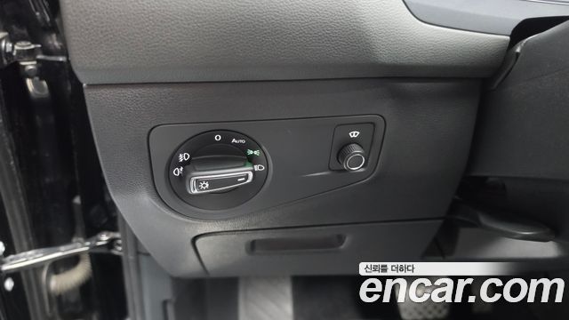 Volkswagen Tiguan Allspace 2.0 TDI Prestige 2020 — фото 36