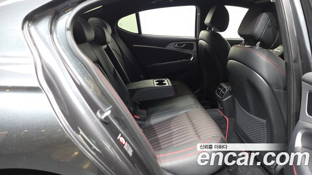 Genesis G70 2.0T AWD Sport Package 2019 — фото 11