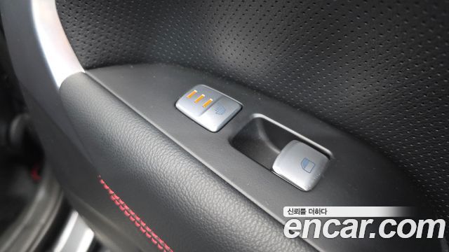 Genesis G70 2.0T AWD Sport Package 2019 — фото 19