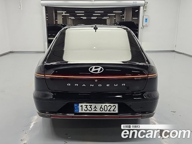 Hyundai Grandeur (GN7) 3,5 Gasoline 4WD Calligraphy 2025 — фото 4