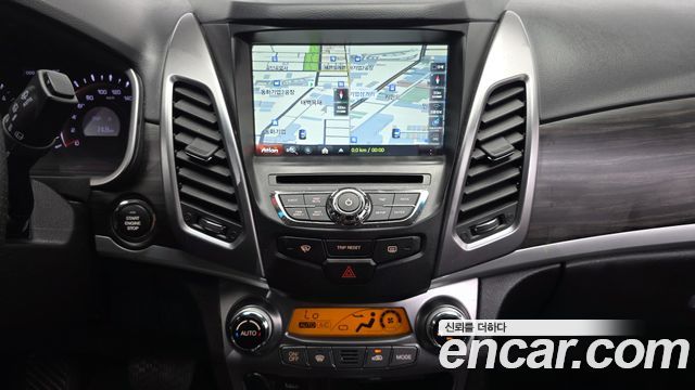 KG Mobility (SsangYong) Korando C 2.0 Adventure 60th Edition 4WD 2015 — фото 14
