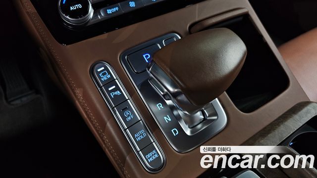 Genesis G90 3.3 T AWD Premium Luxury 2019 — фото 9